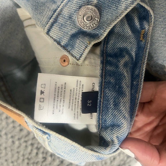 Citizens of Humanity Light Wash Jeans - Picture 2 of 4